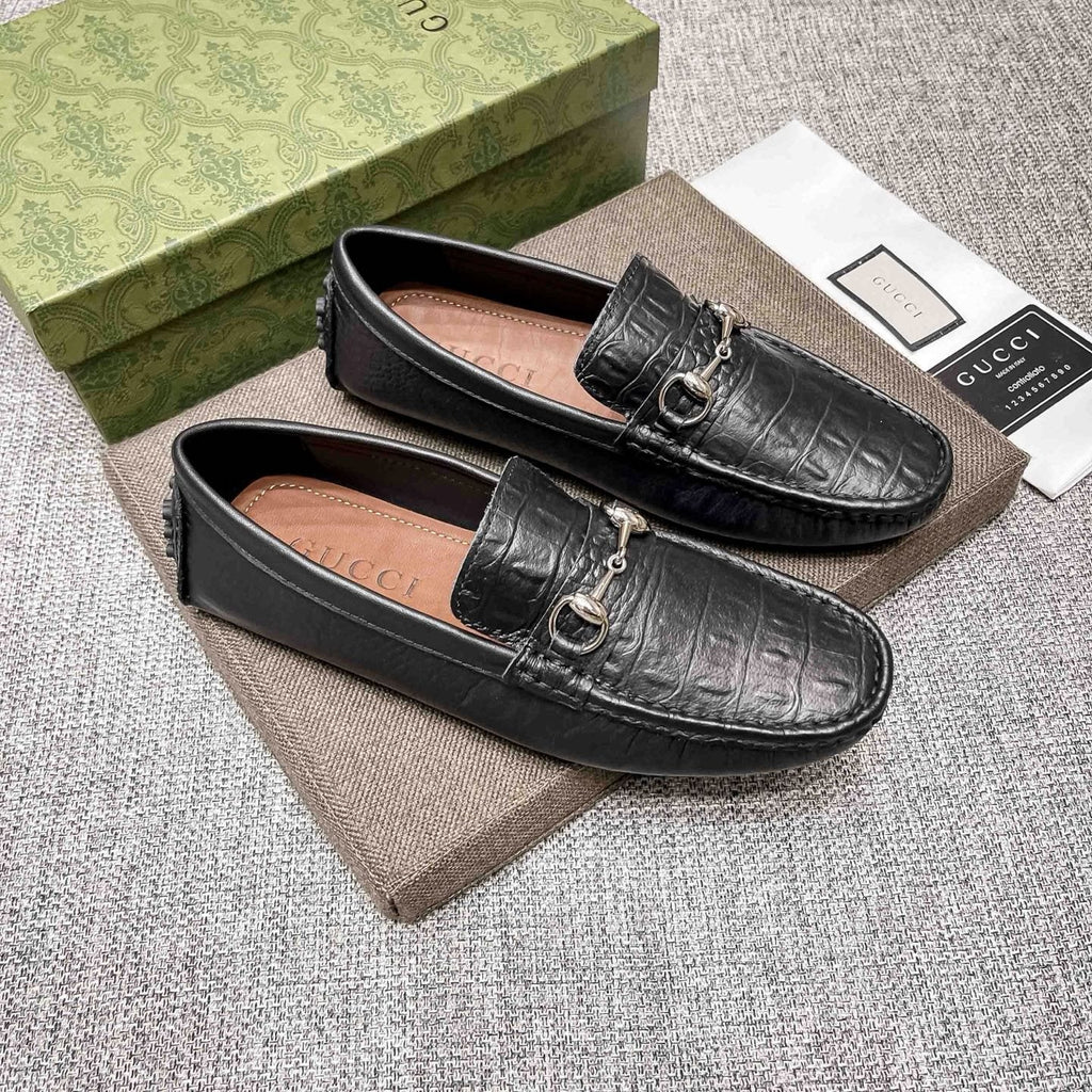 Gucci Black Textured Loafers — front