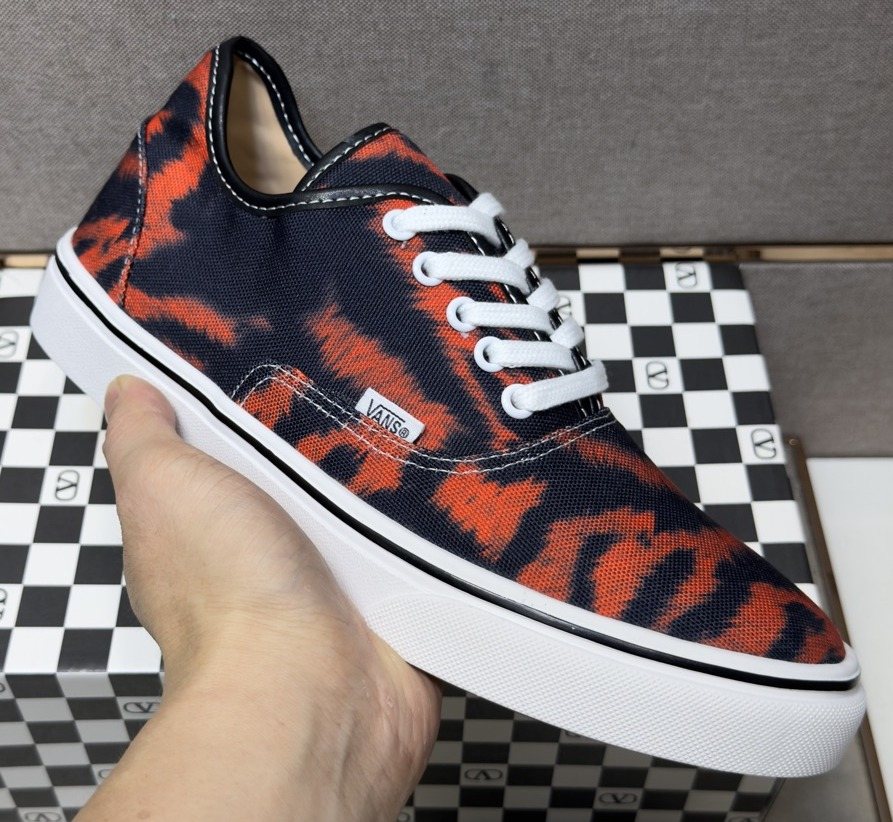 Vans Navy Orange Stripe Low-Top Sneakers — front