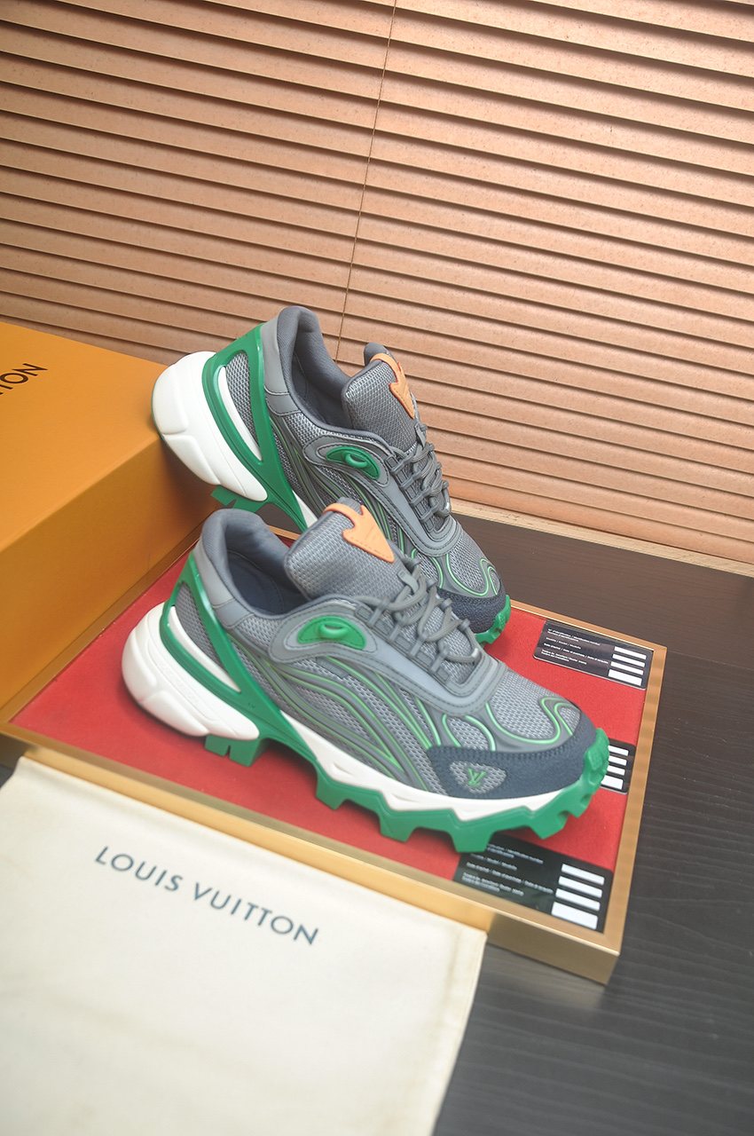 Louis Vuitton Low-Top Lug Sole Sneakers — front