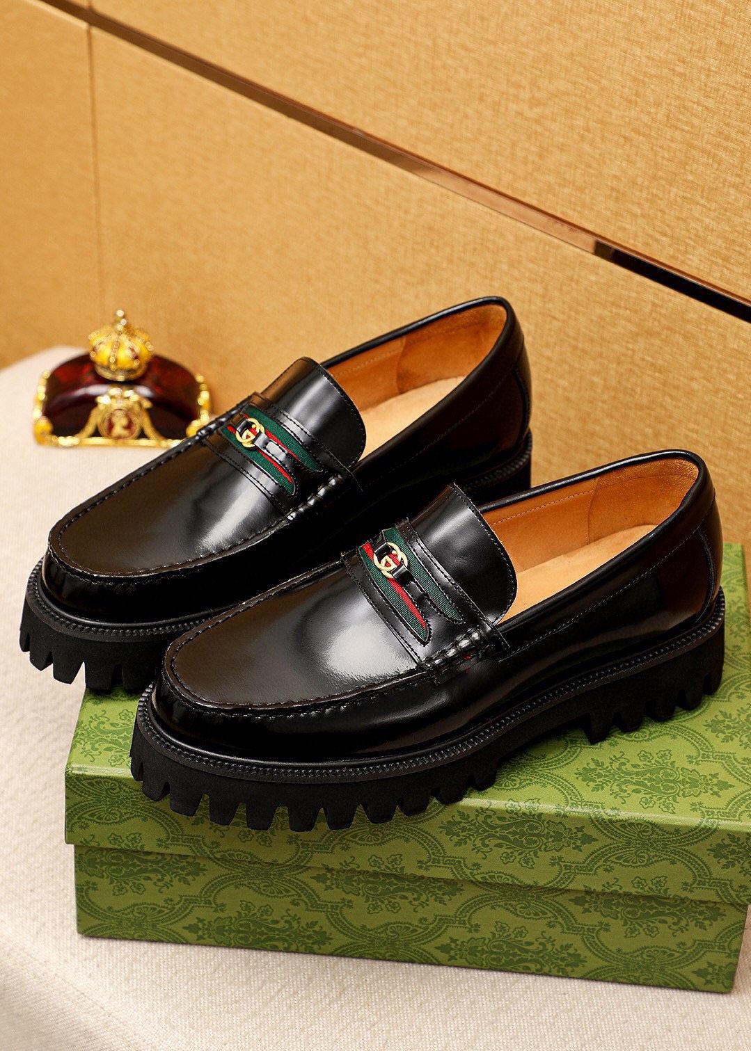 Gucci Leather Lug-Sole Loafers — front