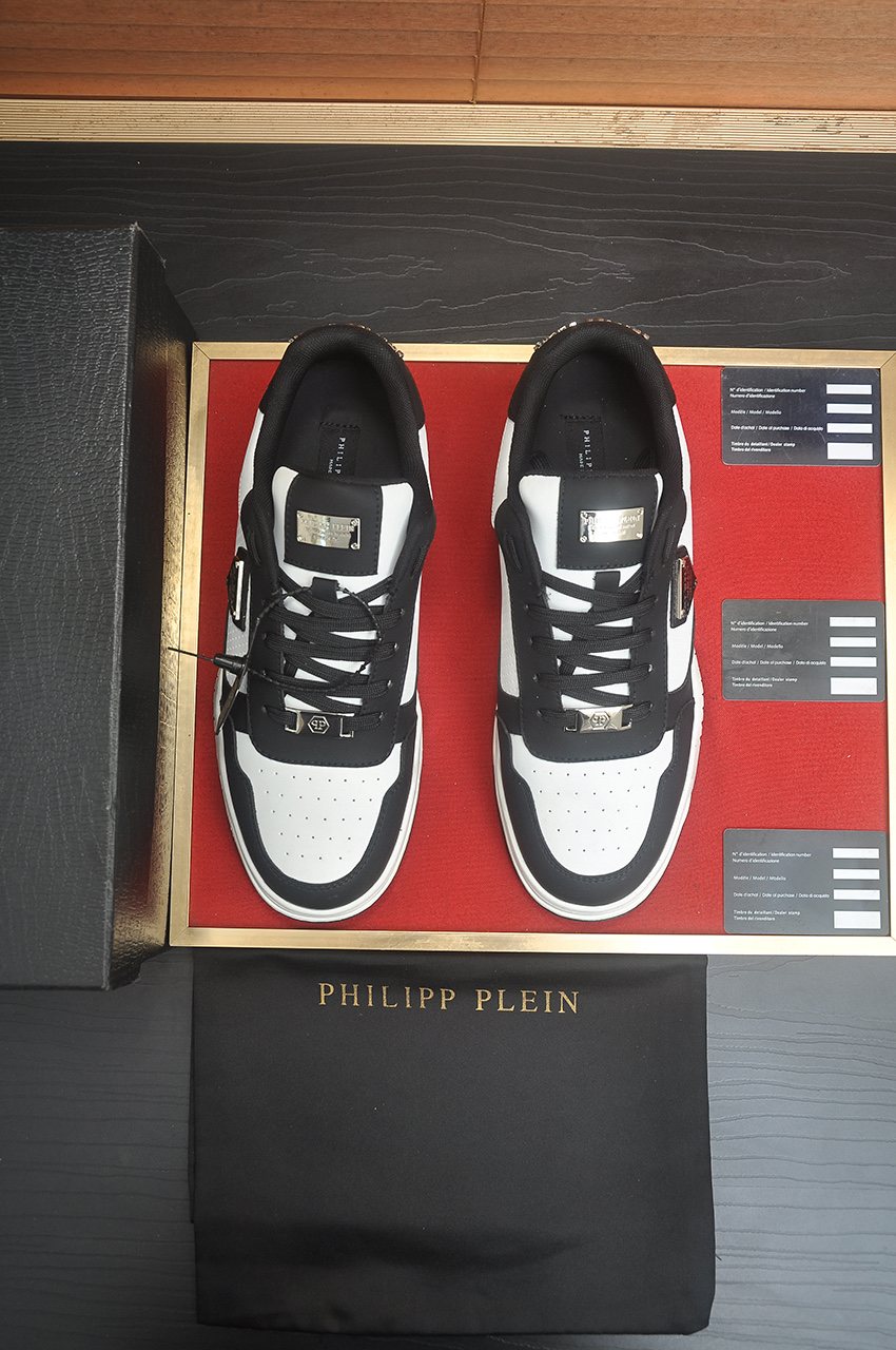 Philipp Plein Paneled Low-Top Sneakers — front