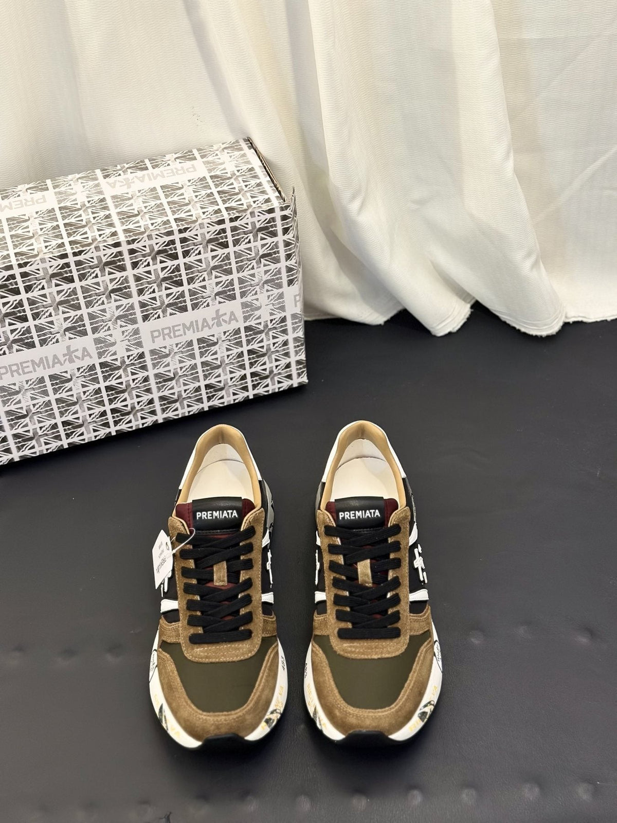 PREMIATA Graphic Sole Low-Top Sneakers — front