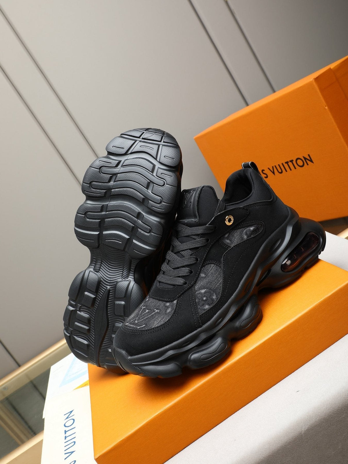 Louis Vuitton Patterned Panel Chunky Sneakers — front