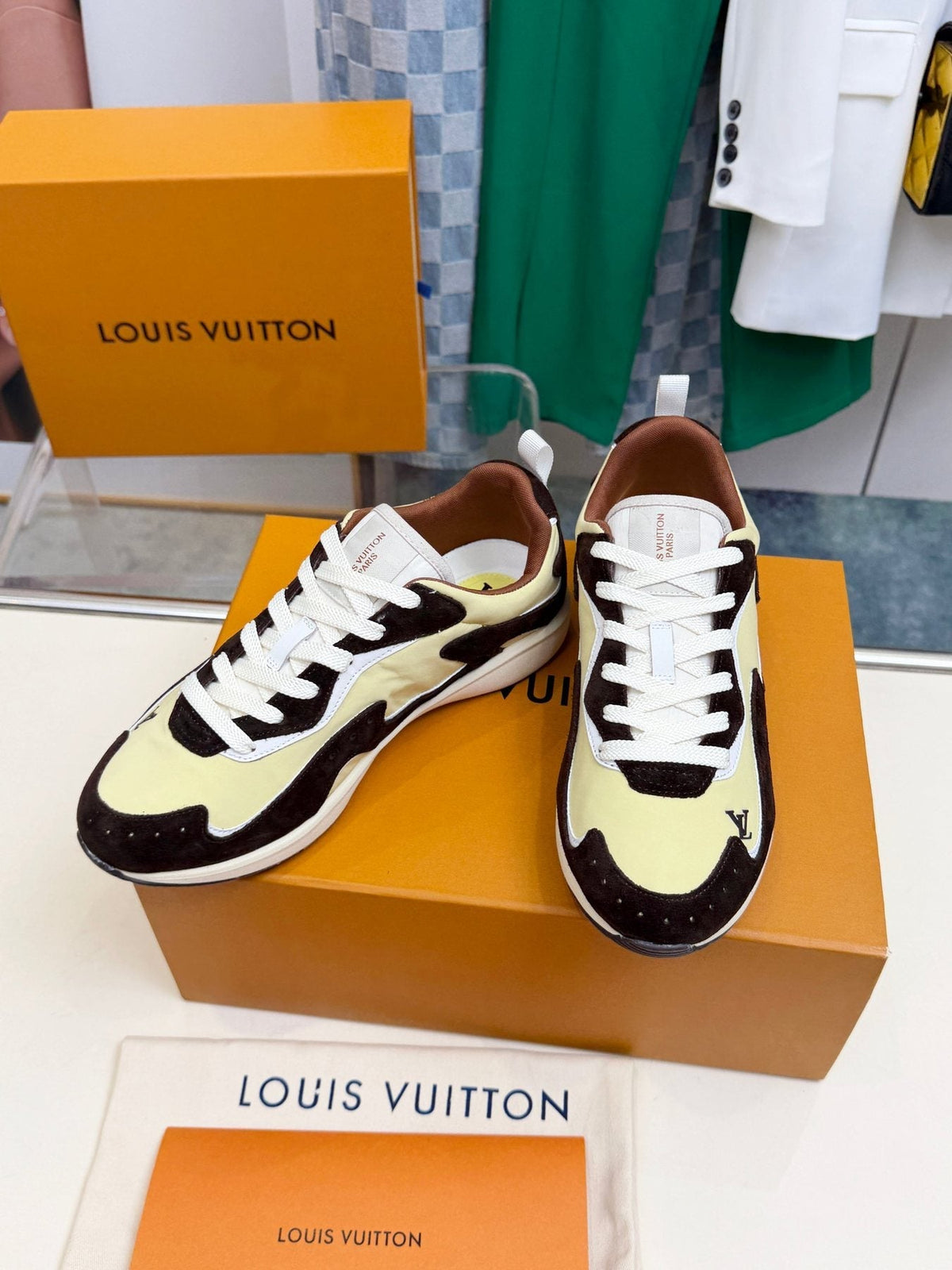 Louis Vuitton Drop 300 Low-Top Sneakers — front