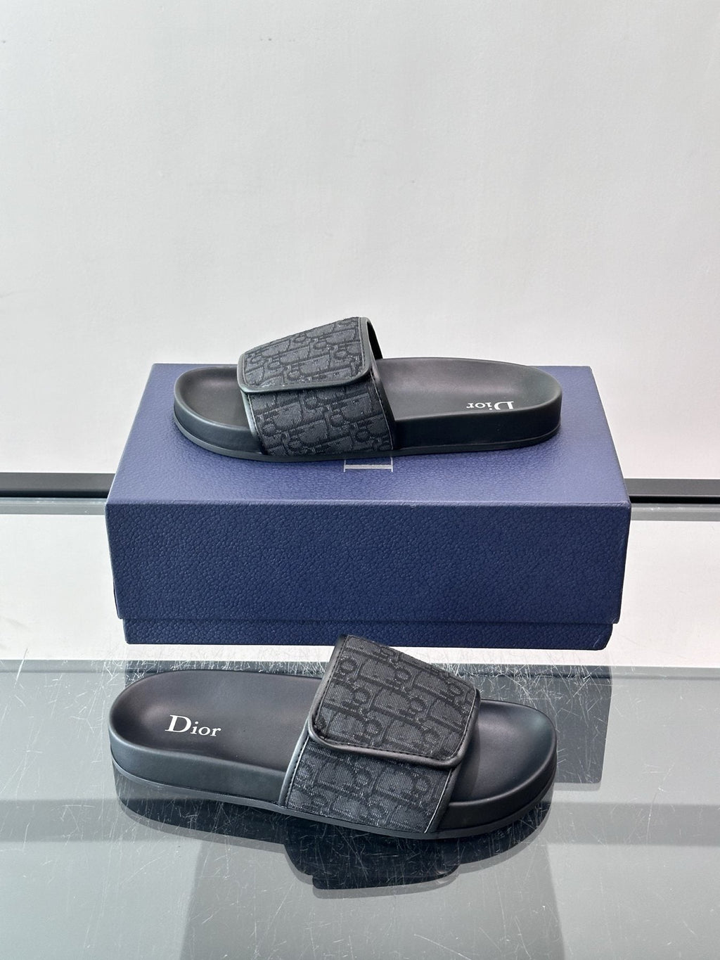 微商相册测试鞋子-Dior Patterned Strap Slide Sandals — side
